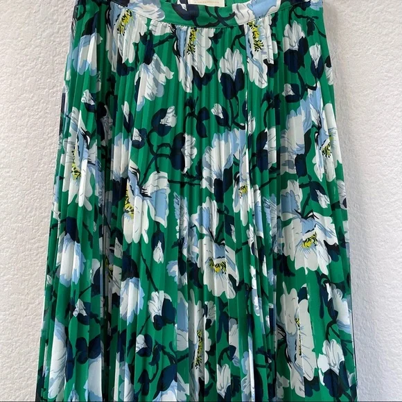 Anthropologie Maeve Claremont Pull On Pleated Midi Skirt Green Floral Size Small - Picture 6 of 6